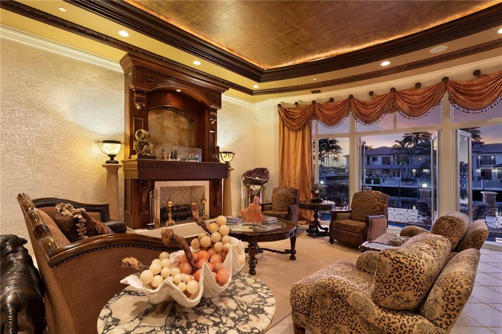 LIGHTHOUSE POINT - Residential