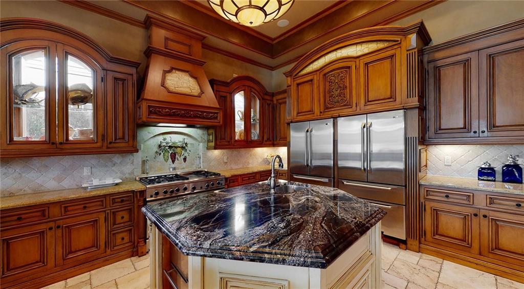 LIGHTHOUSE POINT - Residential