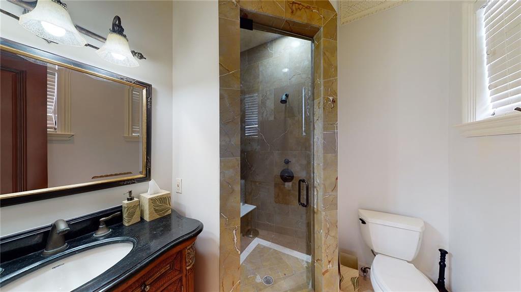 LIGHTHOUSE POINT - Residential