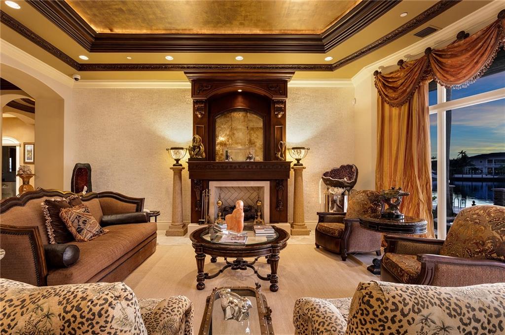 LIGHTHOUSE POINT - Residential