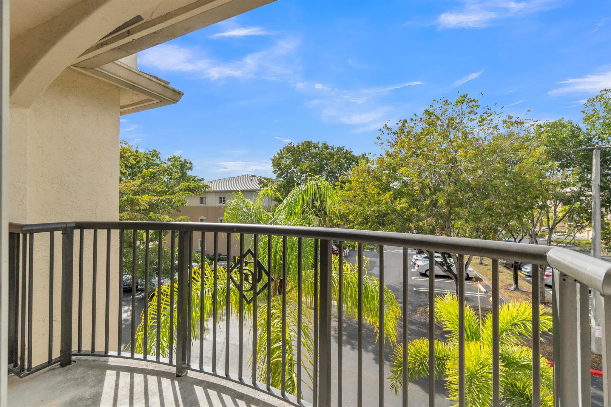 GRAND VIEW AT CRESTWOOD C - Residential Lease