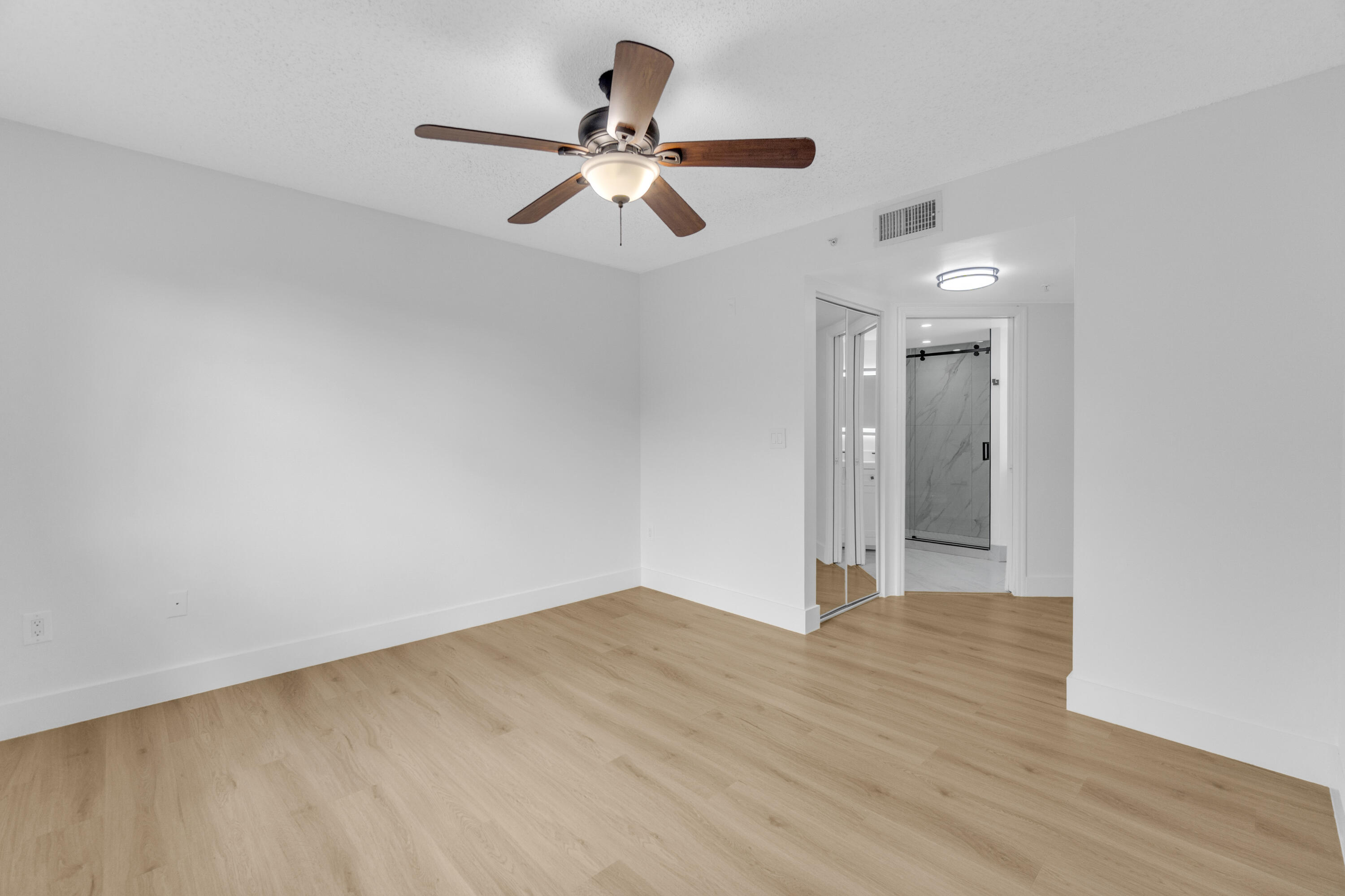 GRAND VIEW AT CRESTWOOD C - Residential Lease