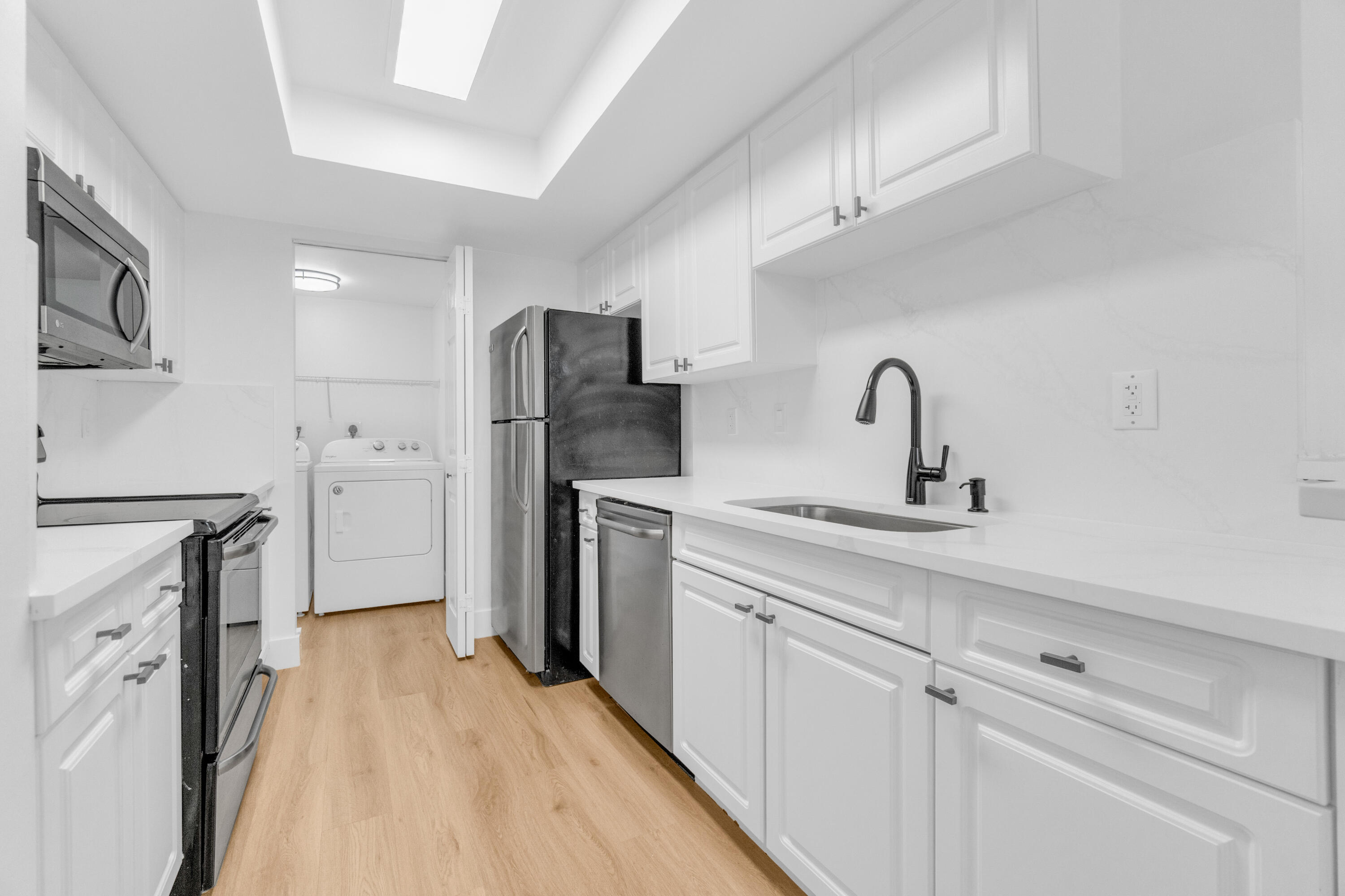 GRAND VIEW AT CRESTWOOD C - Residential Lease