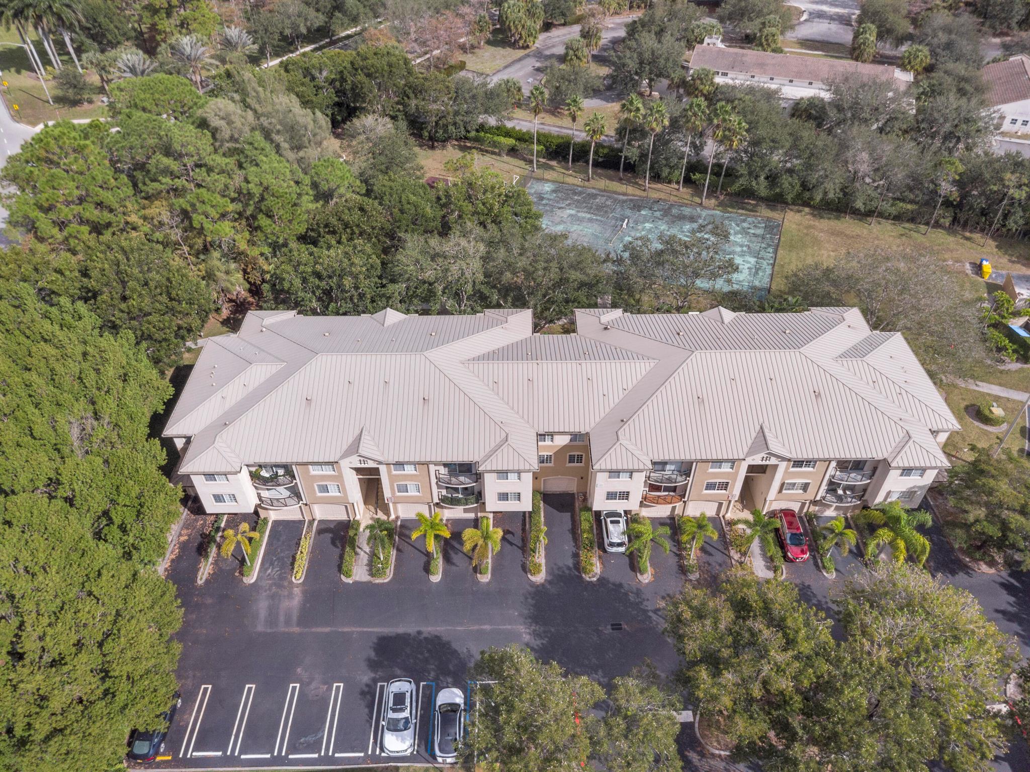 GRAND VIEW AT CRESTWOOD C - Residential Lease