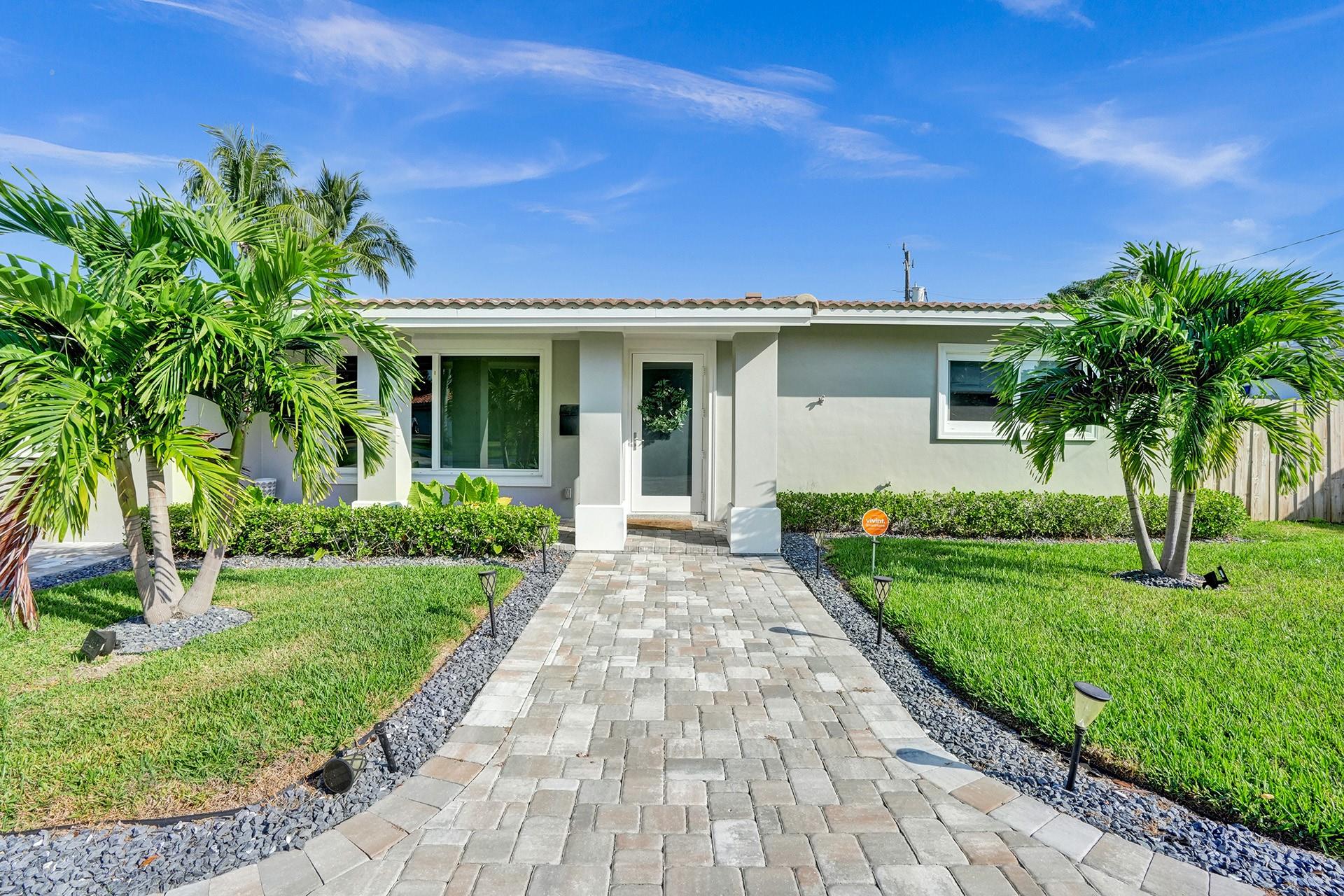 2445 SE 7th St