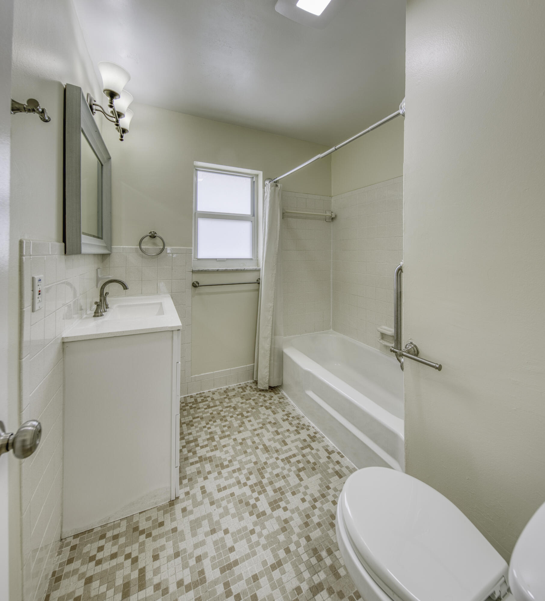 HOVIANNA V APTS CONDO - Residential Lease