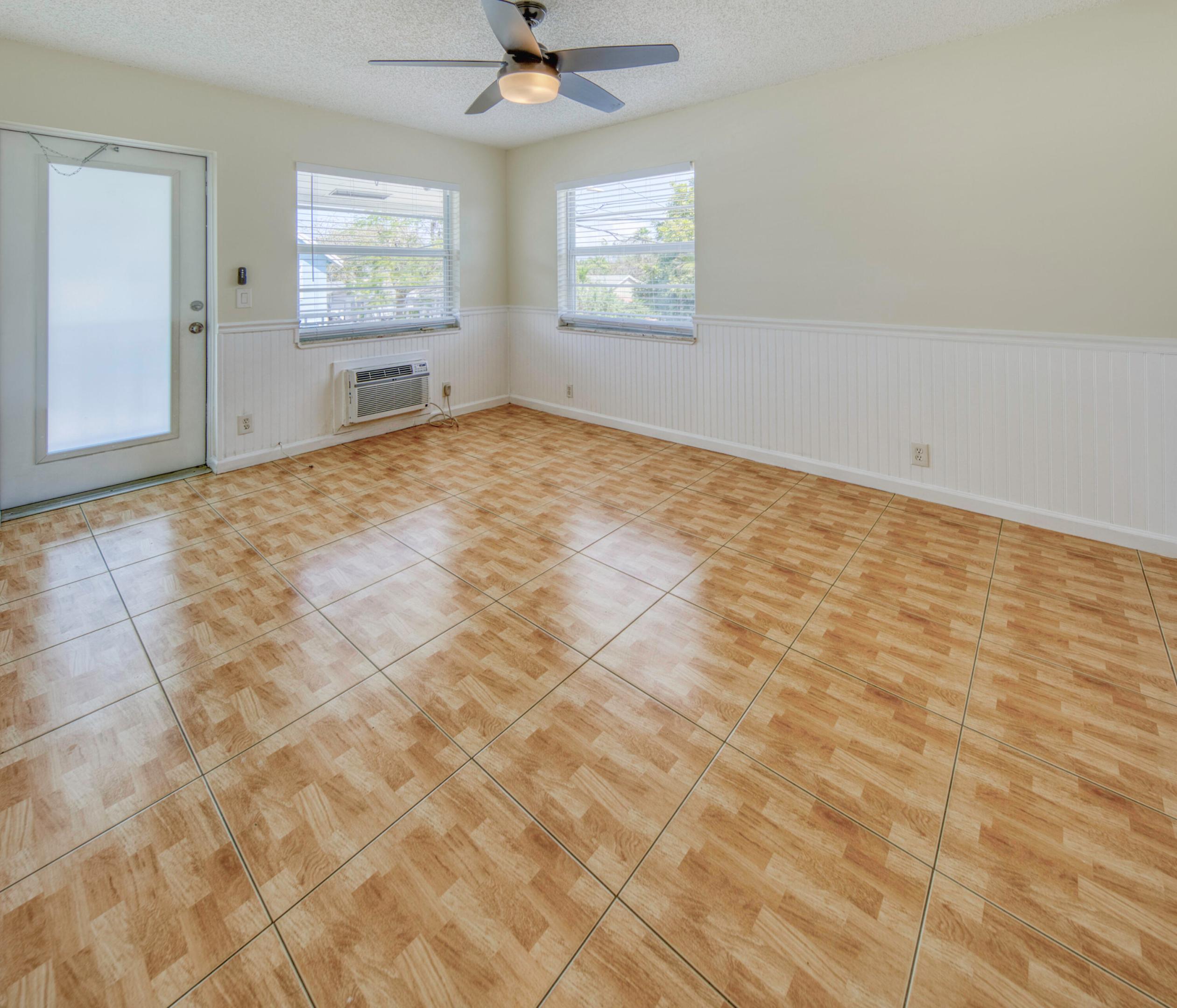 HOVIANNA V APTS CONDO - Residential Lease