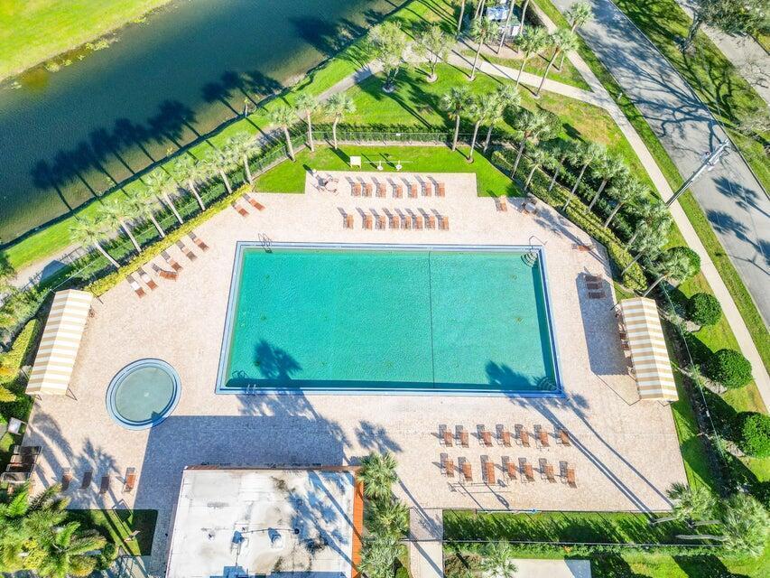 VILLAGE OF SANDALWOOD LAKES 1 - Residential Lease