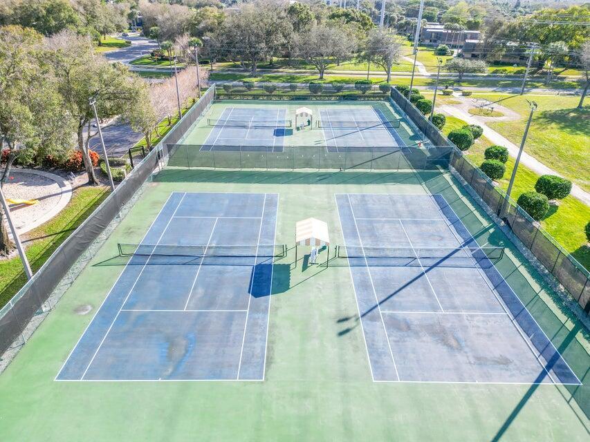 VILLAGE OF SANDALWOOD LAKES 1 - Residential Lease