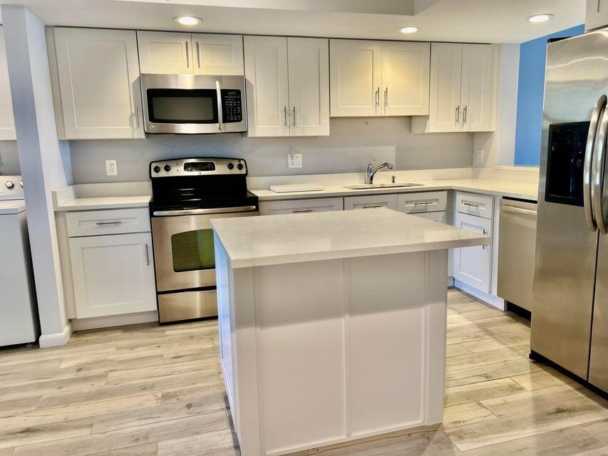 MARINA BAY CONDO - Residential Lease