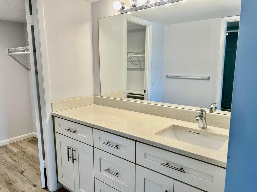 MARINA BAY CONDO - Residential Lease