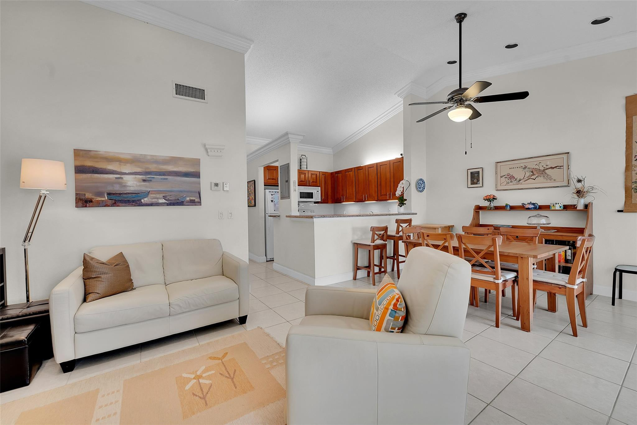 Republic Square - Residential