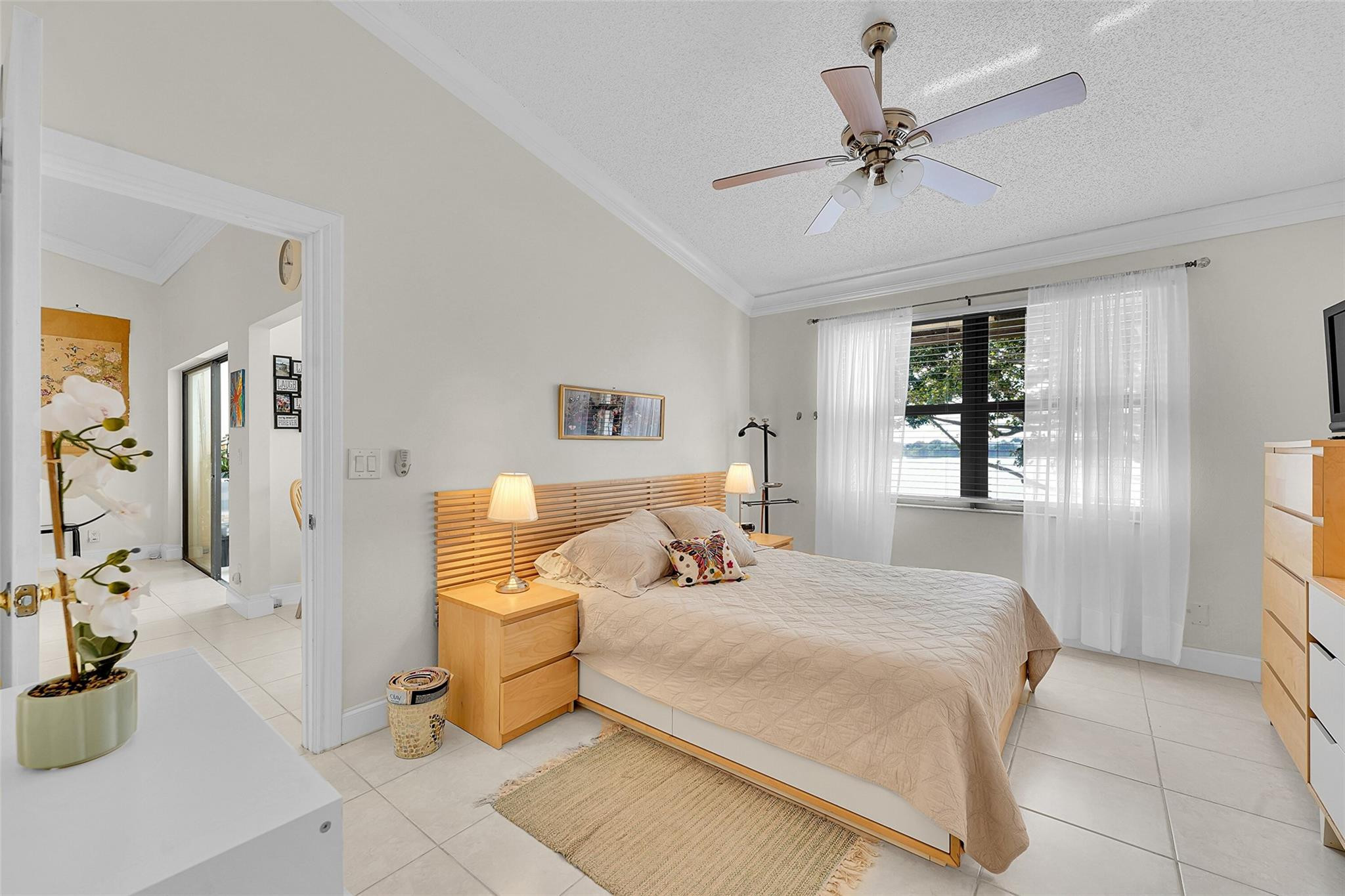 Republic Square - Residential