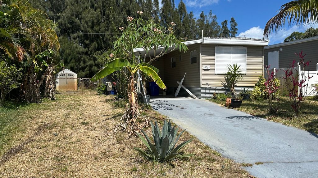 Photo of 8061 SE Skylark Avenue, Hobe Sound, FL 33455 (MLS # R10983288)