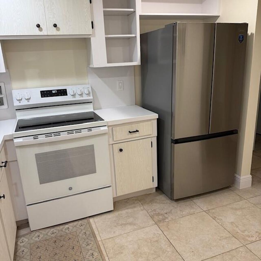 Photo of 100 Stratford, West Palm Beach, FL 33417 (MLS # B26019341)