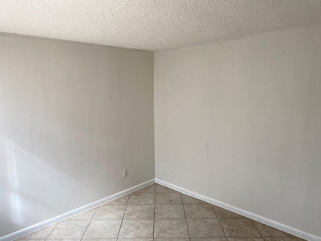1640 SW 40th Terrace 2