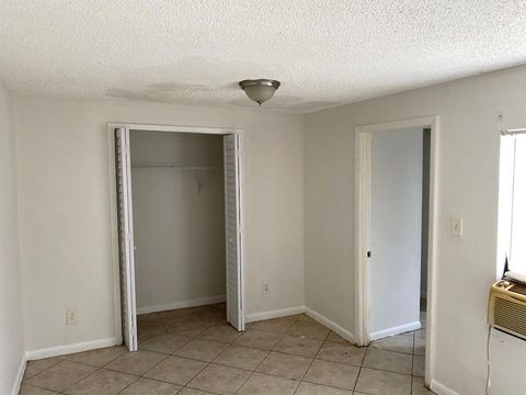 1640 SW 40th Terrace 2 Unincorporated Broward FL 33317