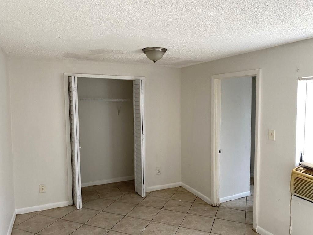 Photo of 1640 40th Terrace #2, Fort Lauderdale, FL 33317 (MLS # F10503856)