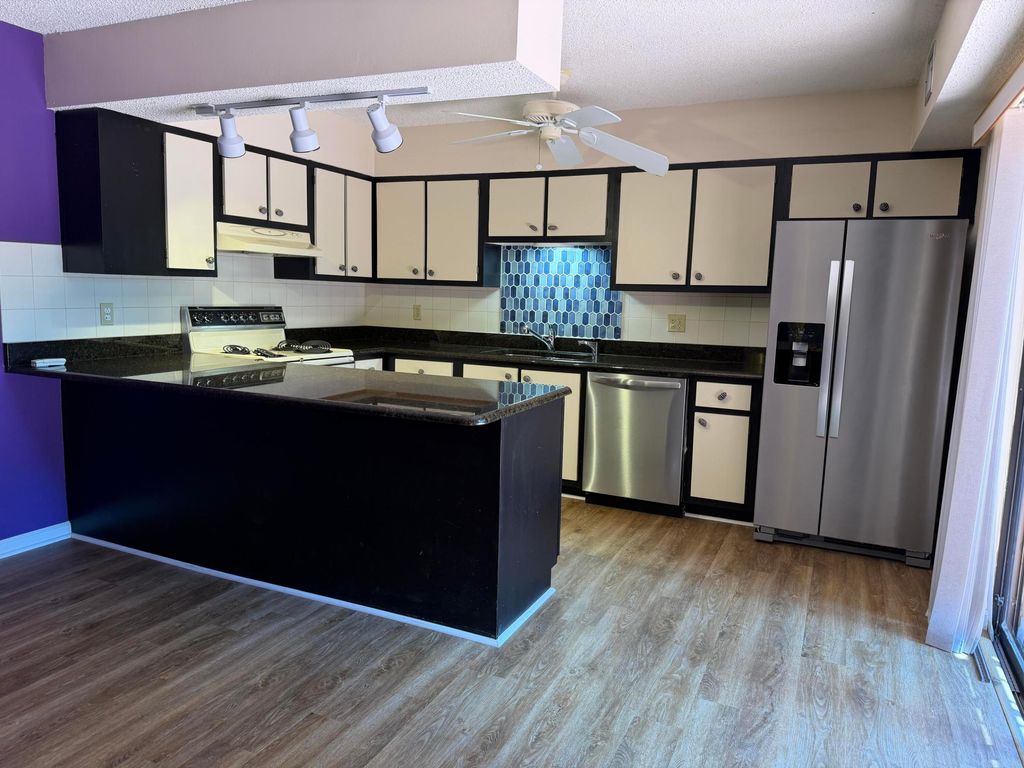 Photo of 1420 Ocean Way #18b, Jupiter, FL 33477 (MLS # B26015767)