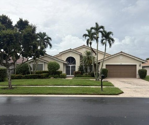 Photo of 7081 FALLS Road E, Boynton Beach, FL 33437 (MLS # B26083790)