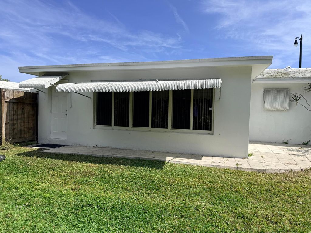 Photo of 2751 NW 4th Avenue, Pompano Beach, FL 33064 (MLS # B26006591)