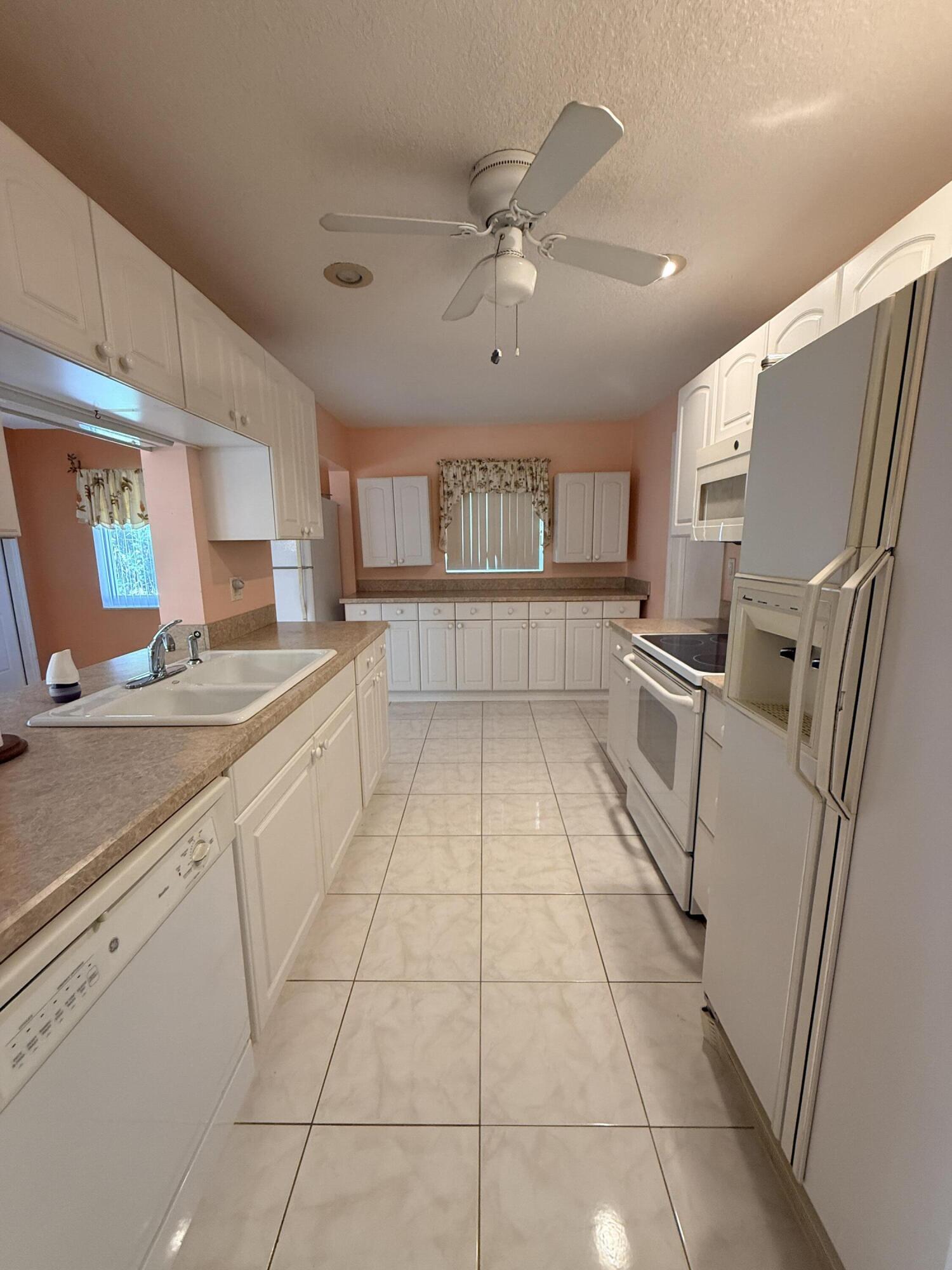 LEISUREVILLE FOURTH SEC - Residential