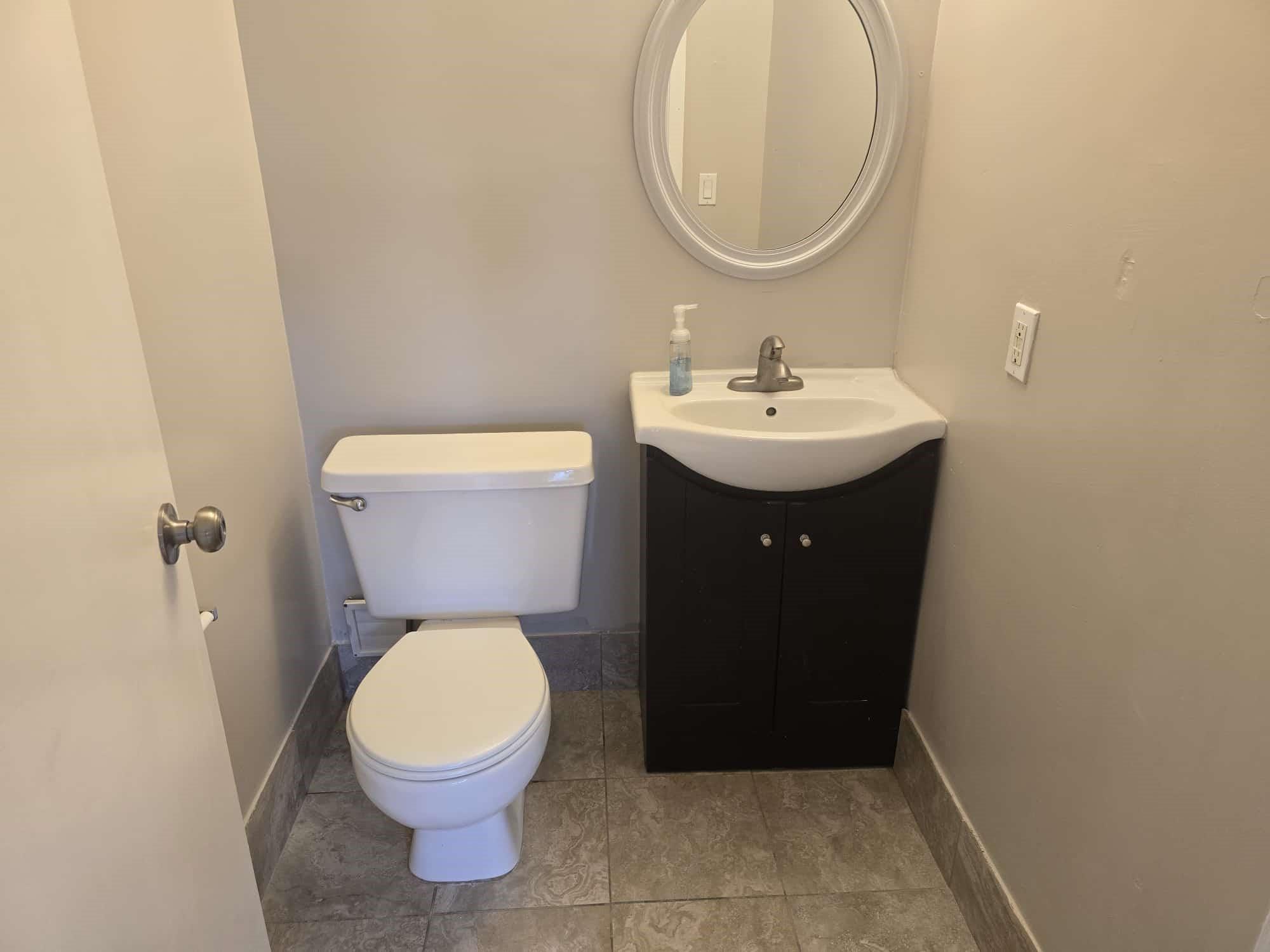 Grenadier Lakes At Welleb - Residential Lease