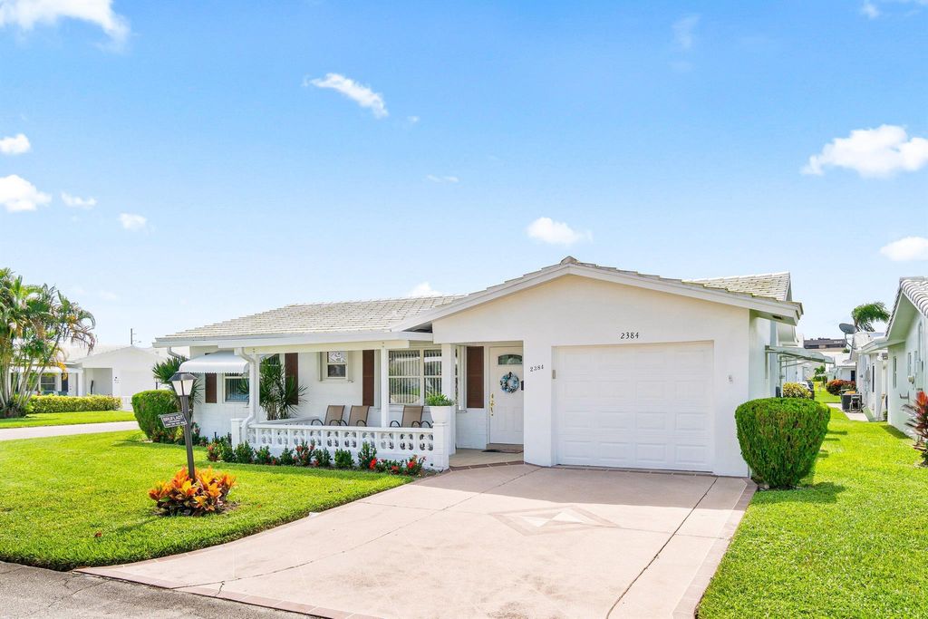 Photo of 2384 SW 13th Way, Boynton Beach, FL 33426 (MLS # R11130718)