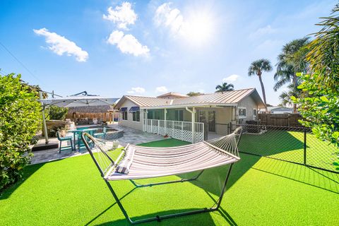 Tiny photo for 74 W Palmetto Road, Lake Worth, FL 33467 (MLS # R11143210)