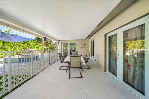 Tiny photo for 74 W Palmetto Road, Lake Worth, FL 33467 (MLS # R11143210)