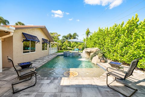 Tiny photo for 74 W Palmetto Road, Lake Worth, FL 33467 (MLS # R11143210)