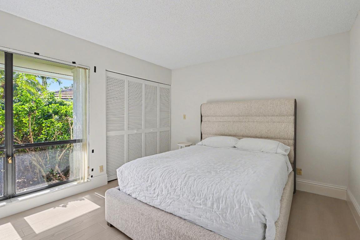 CYPRESS POINT VILLAS OF BOCA WEST - Residential