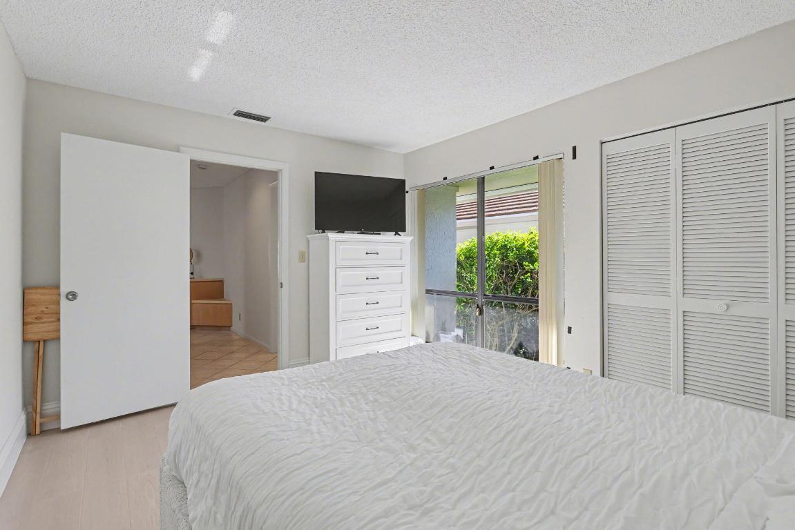 CYPRESS POINT VILLAS OF BOCA WEST - Residential