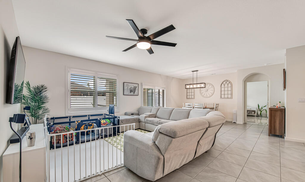 PORT ST LUCIE SECTION 8 - Residential