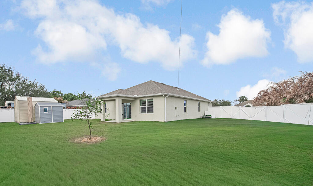 PORT ST LUCIE SECTION 8 - Residential