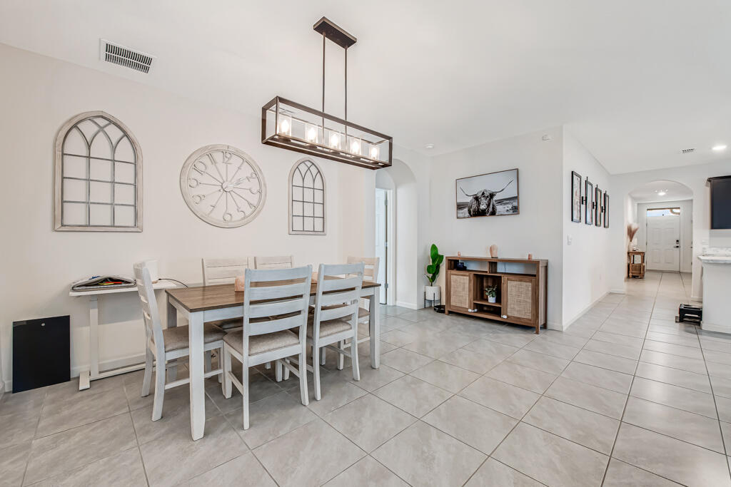 PORT ST LUCIE SECTION 8 - Residential