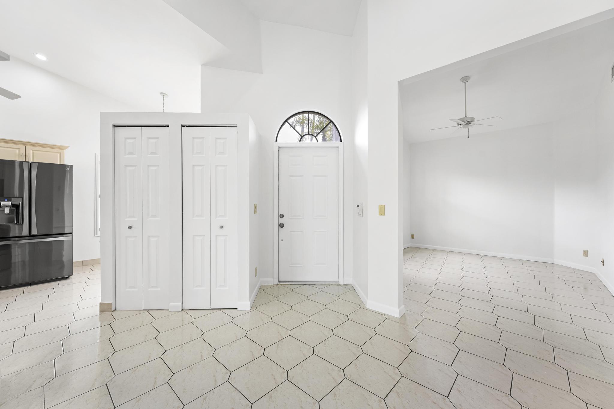 7792 Lexington Club Boulevard B