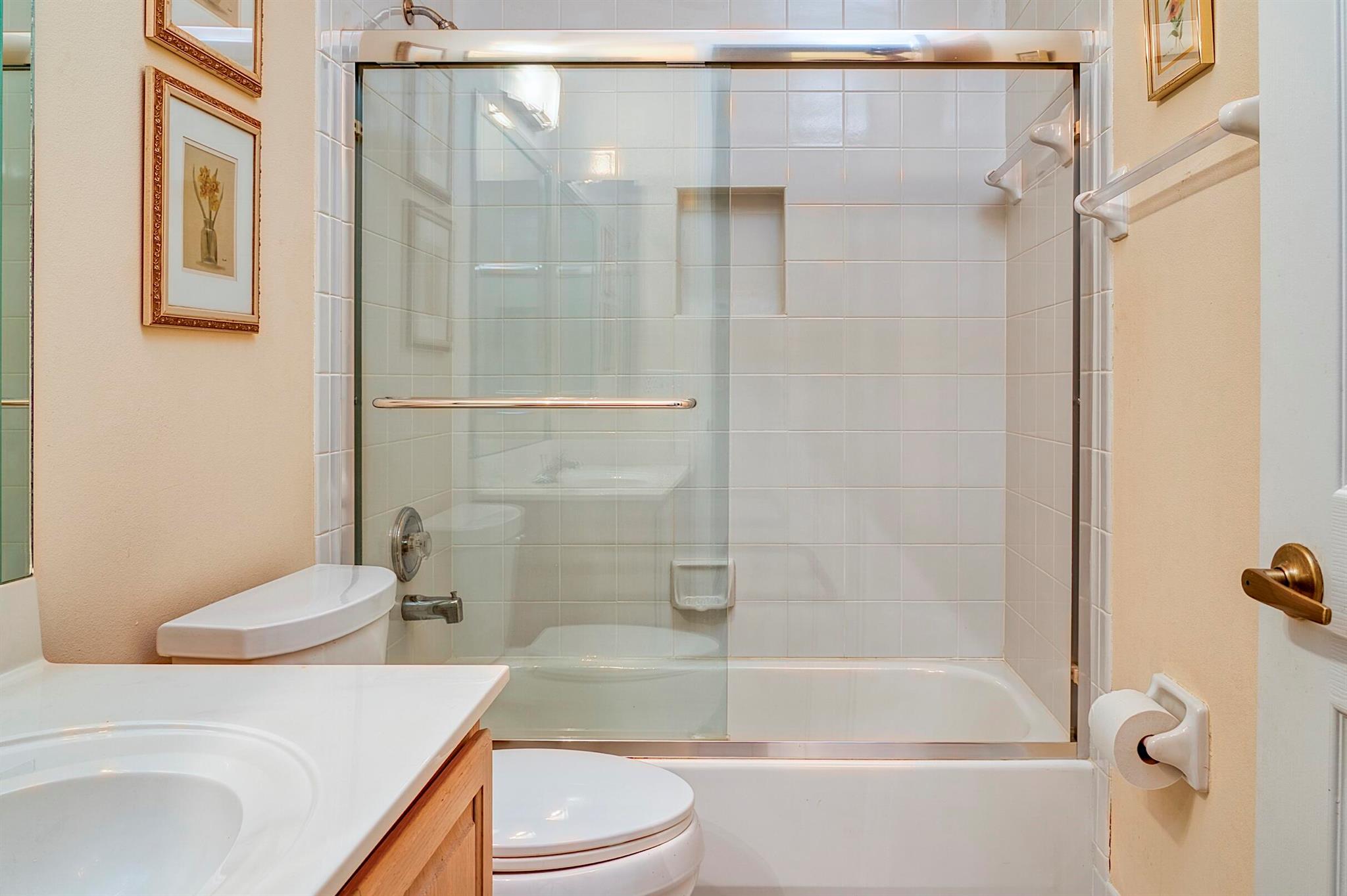 EAGLE POINT - Residential