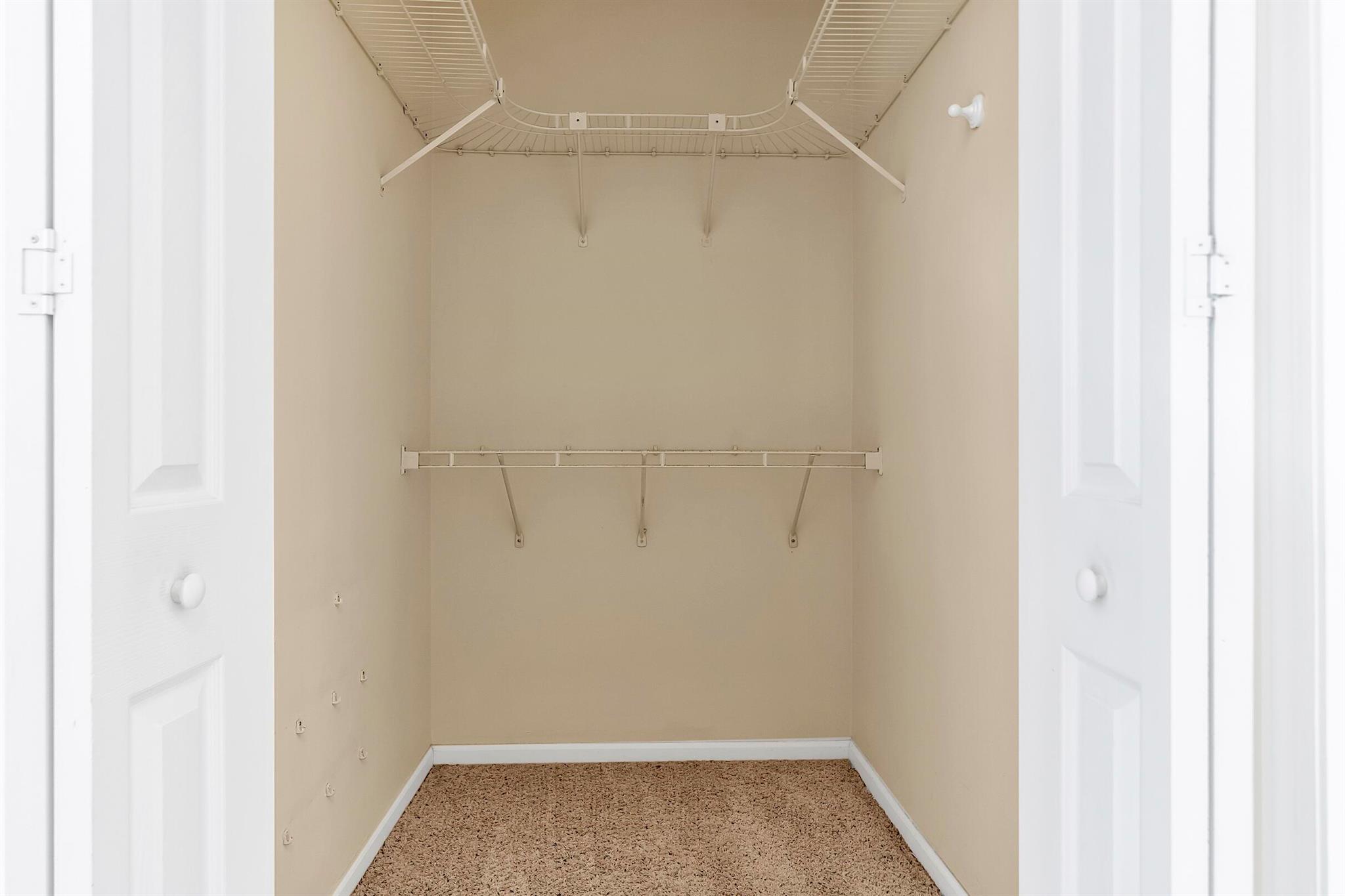 EAGLE POINT - Residential