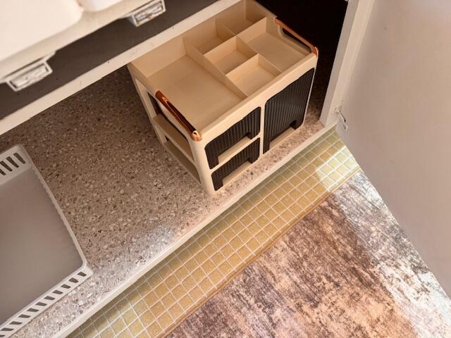 LA BONNE VIE CONDO - Residential Lease