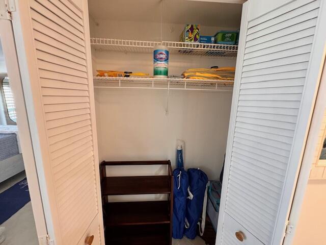 LA BONNE VIE CONDO - Residential Lease