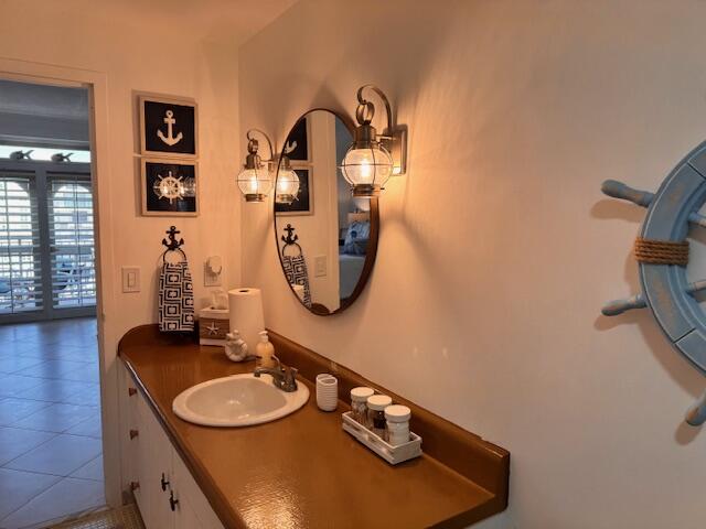 LA BONNE VIE CONDO - Residential Lease