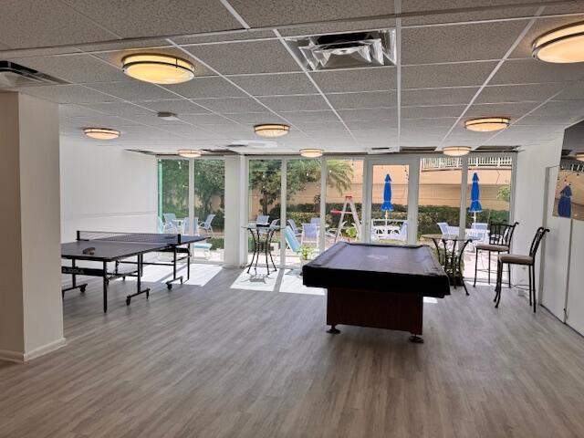 LA BONNE VIE CONDO - Residential Lease