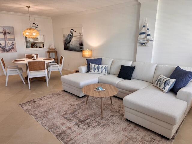 LA BONNE VIE CONDO - Residential Lease