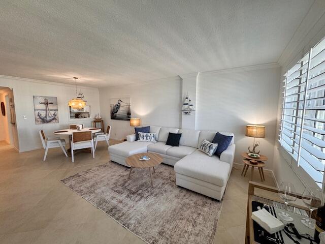 LA BONNE VIE CONDO - Residential Lease