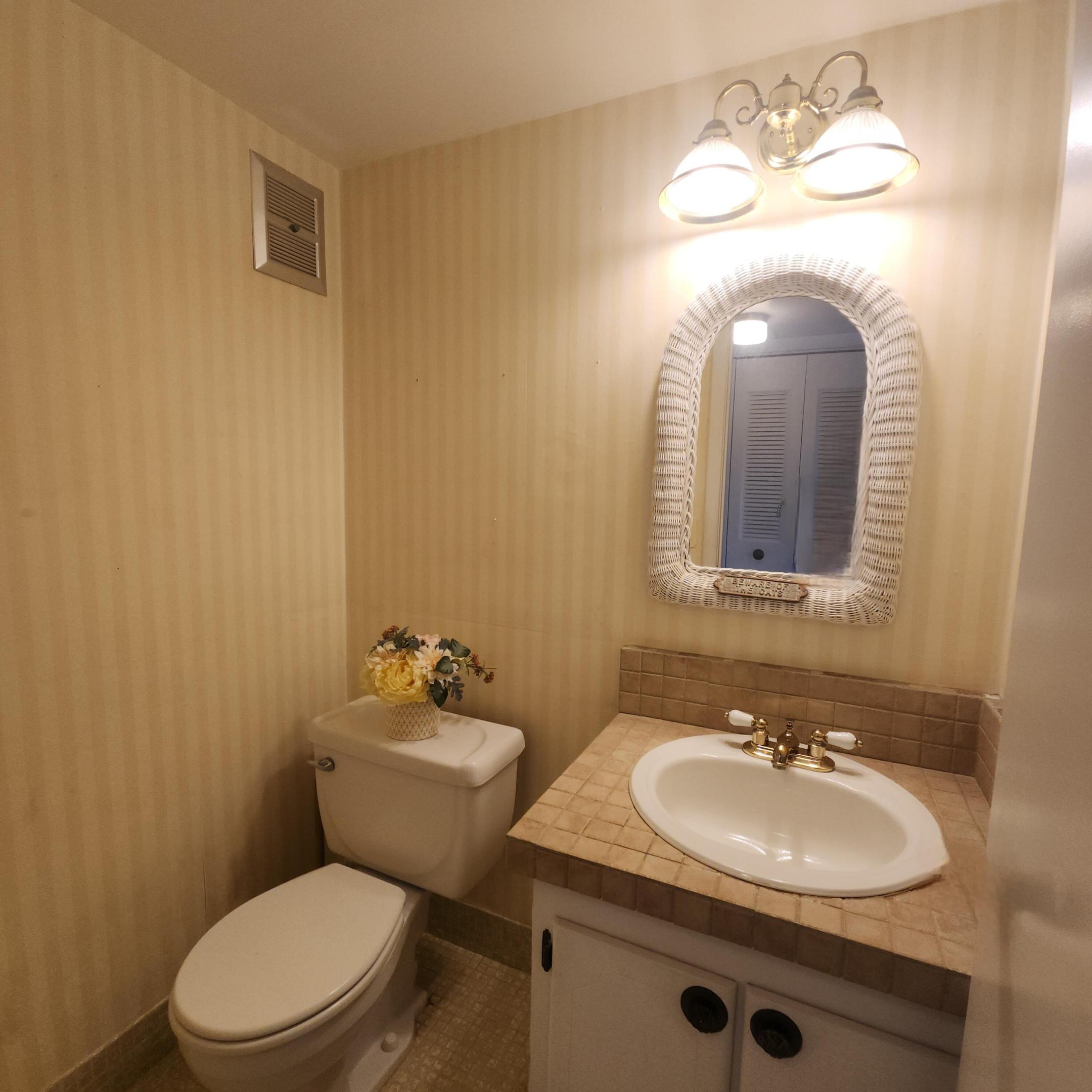 262 Sussex M, West Palm Beach, FL, 33417/$60,000 4 262 Sussex M