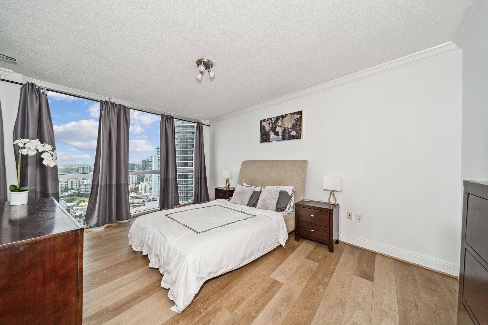 OPERA TOWER - Residential