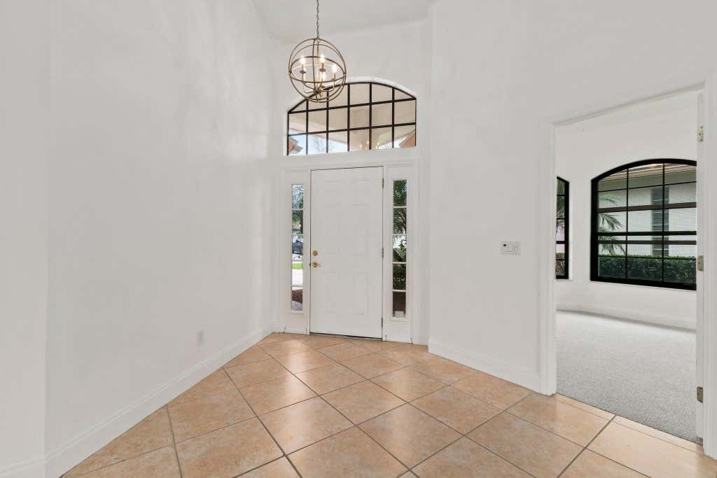 Photo of 435 SW JEFFERSON Circle, Port Saint Lucie, FL 34986 (MLS # B26063223)