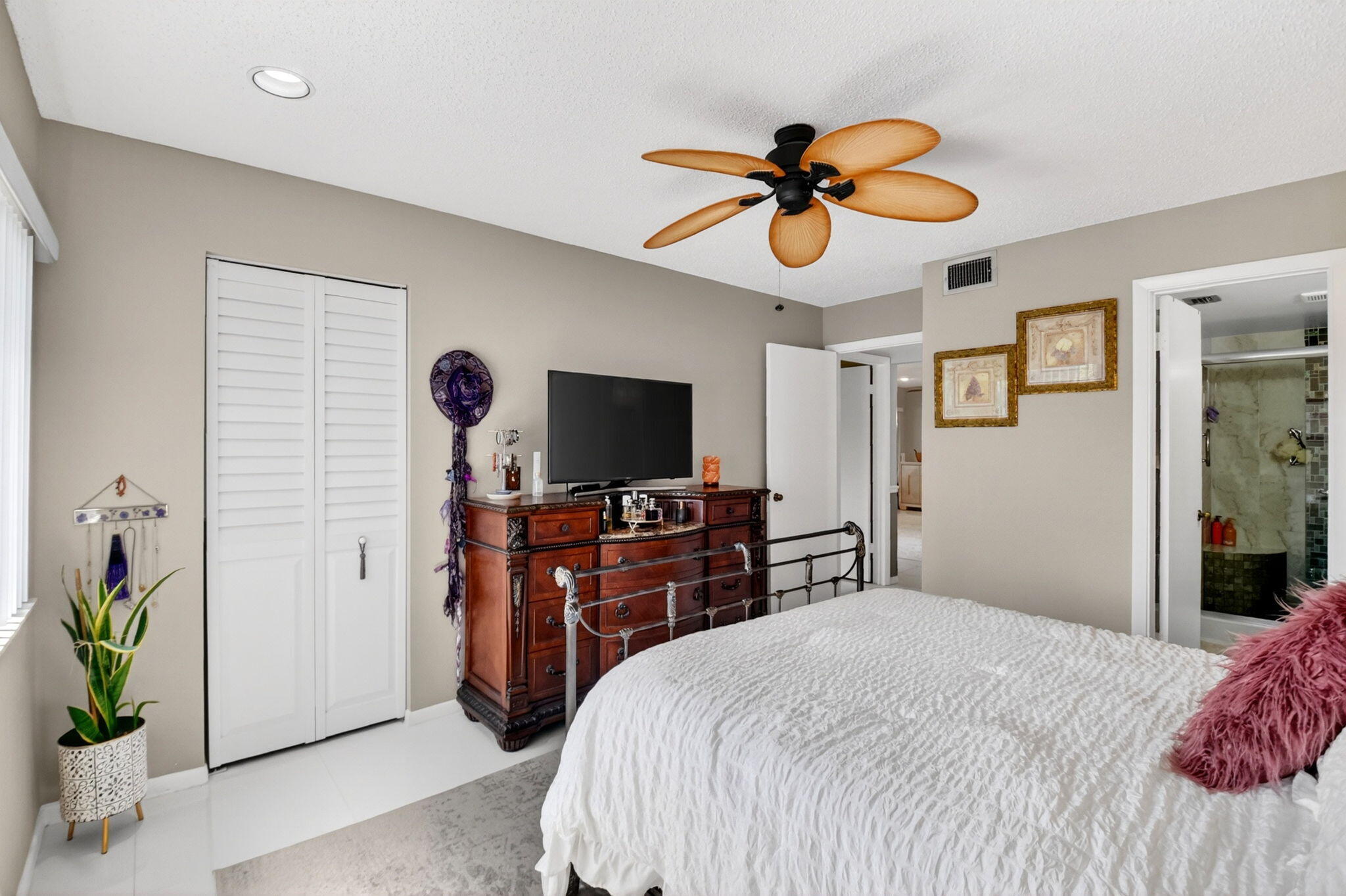 PINE RIDGE SOUTH II CONDO - Residential
