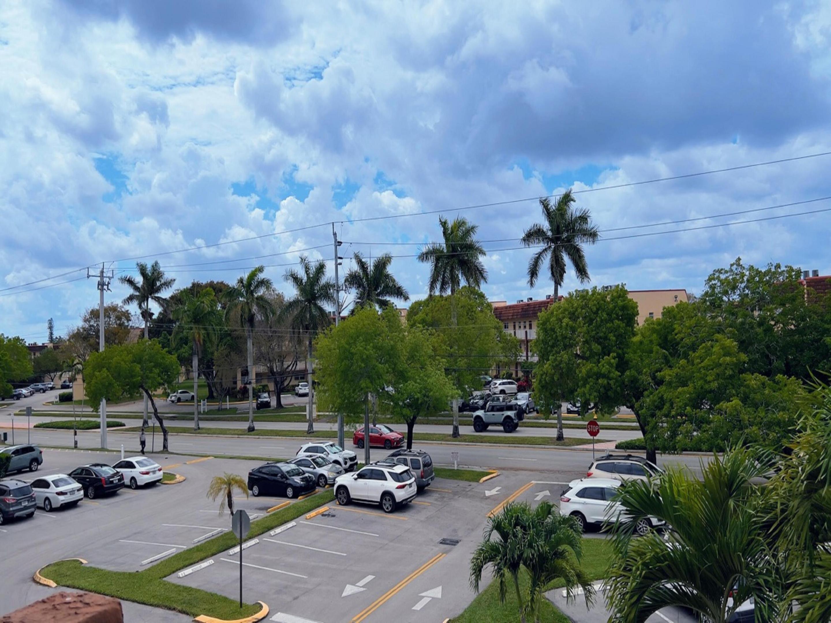 8901 Sunrise Lakes Boulevard 307